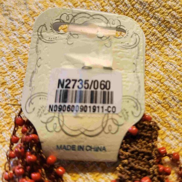 Long 33 inch seed like bead necklace and matching earings. - Picture 4 of 5